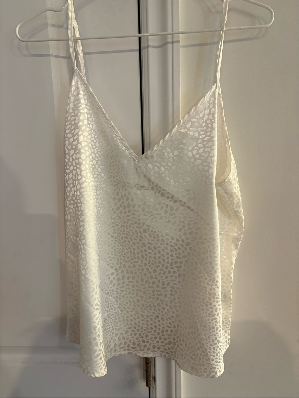 SHEIN Ivory Satin Leopard Jacquard V-Neck Cami Tank Top